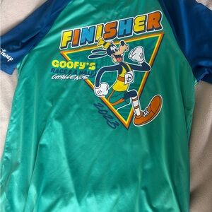 Disney Goofy Finisher Shirt in Blue and Green S